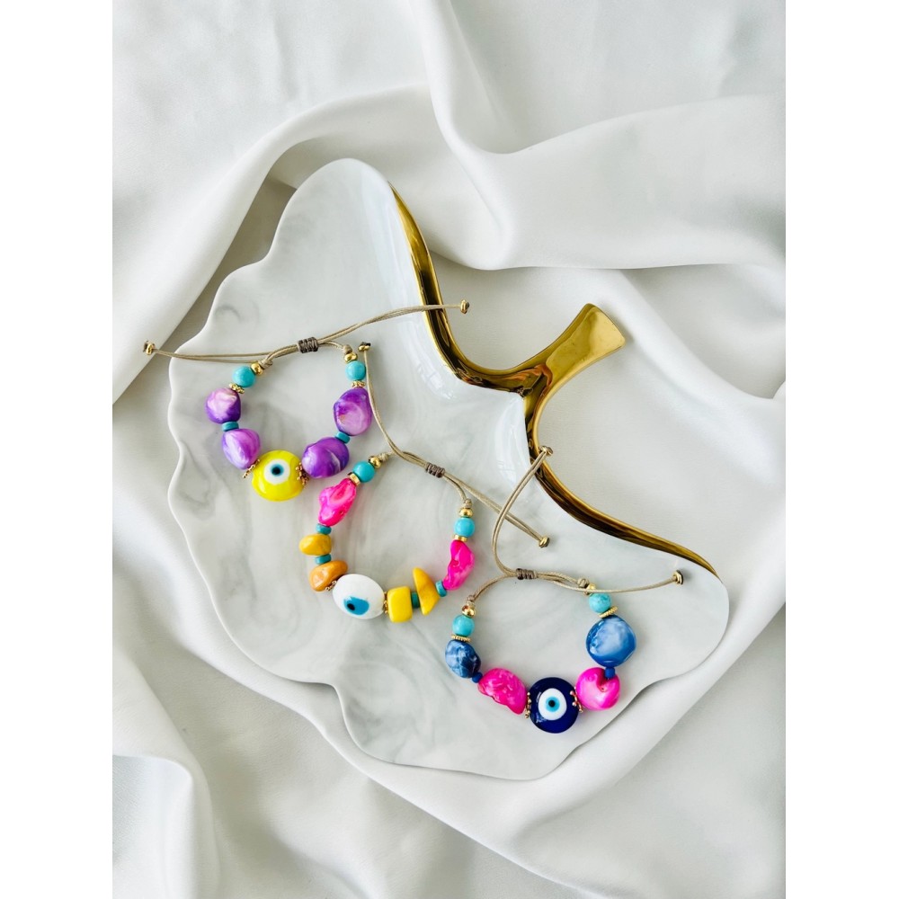 Color eye bracelets with shell beads Fashion & Accessoires