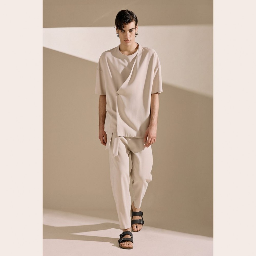 Diverse Men's Asymmetric Button T-Shirt Beige Fashion & Accessoires